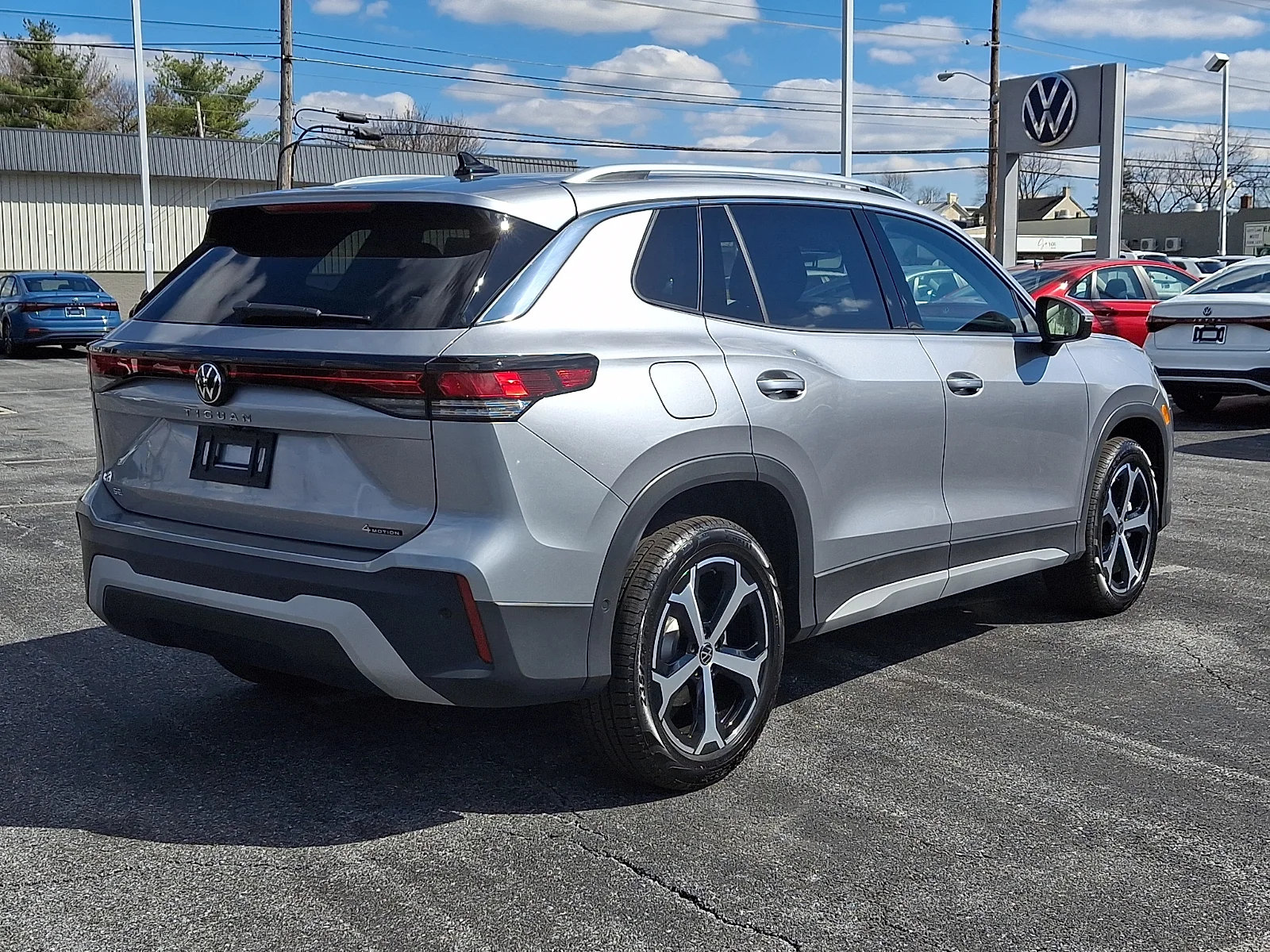 New 2026 Pyrite Silver Metallic - K2K2 Volkswagen SE image 5