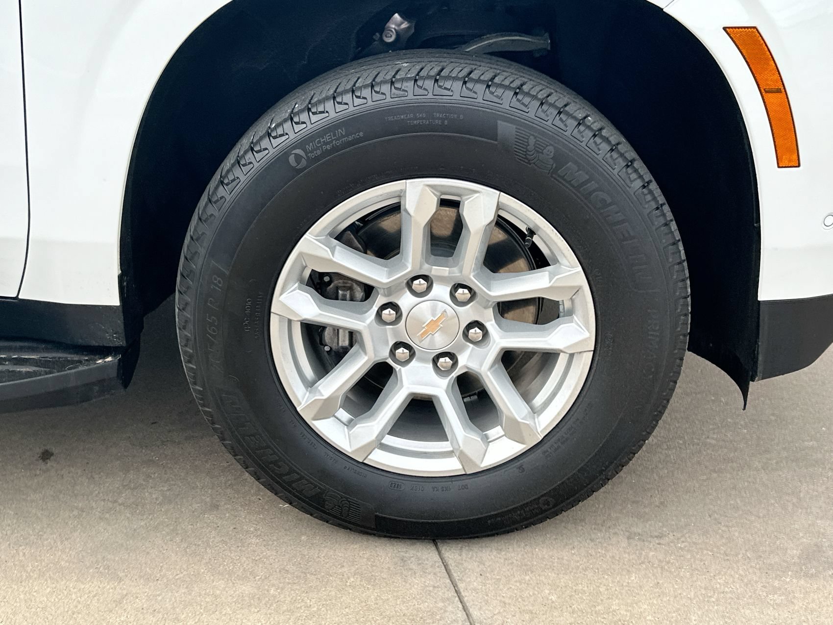 Used 2025 Summit White Chevrolet LT image 10