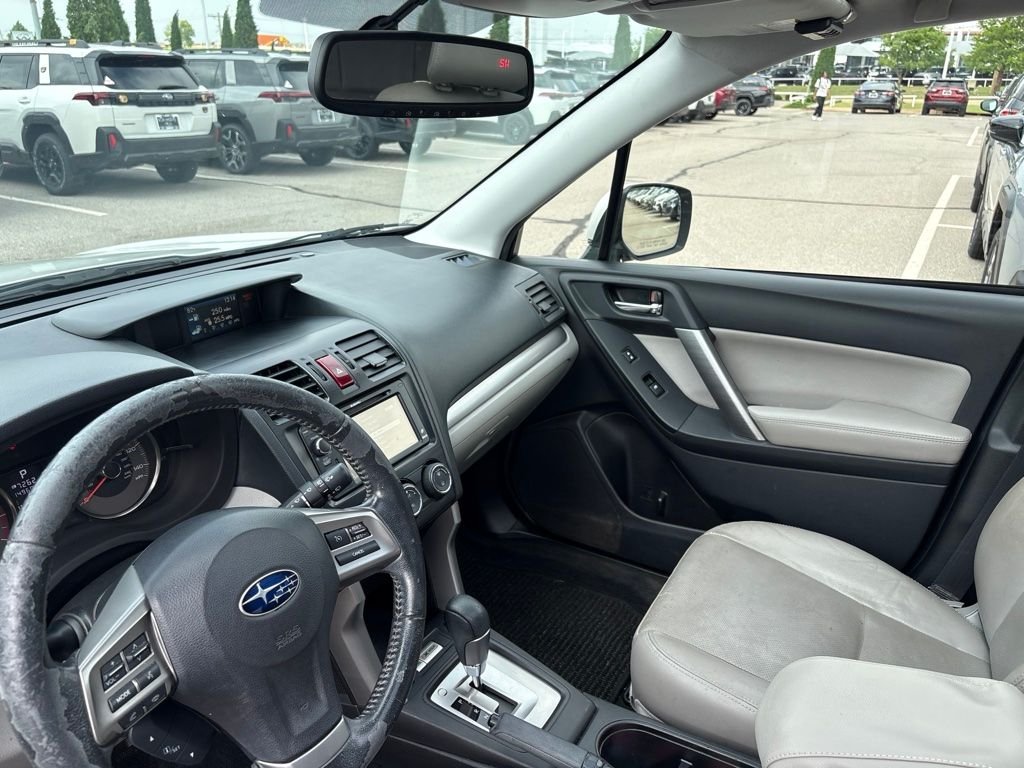 Used 2014 White Subaru 2.5i Limited image 4