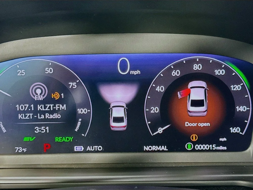 New 2026 Urban Gray Pearl Honda Touring image 19