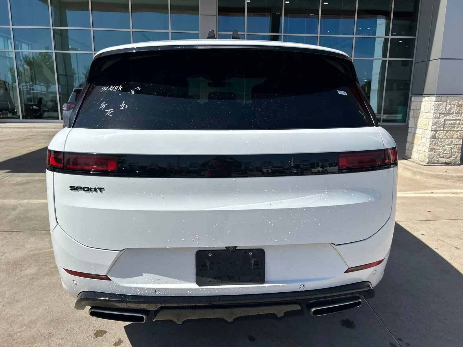 Used 2024 White Land Rover Dynamic SE image 12