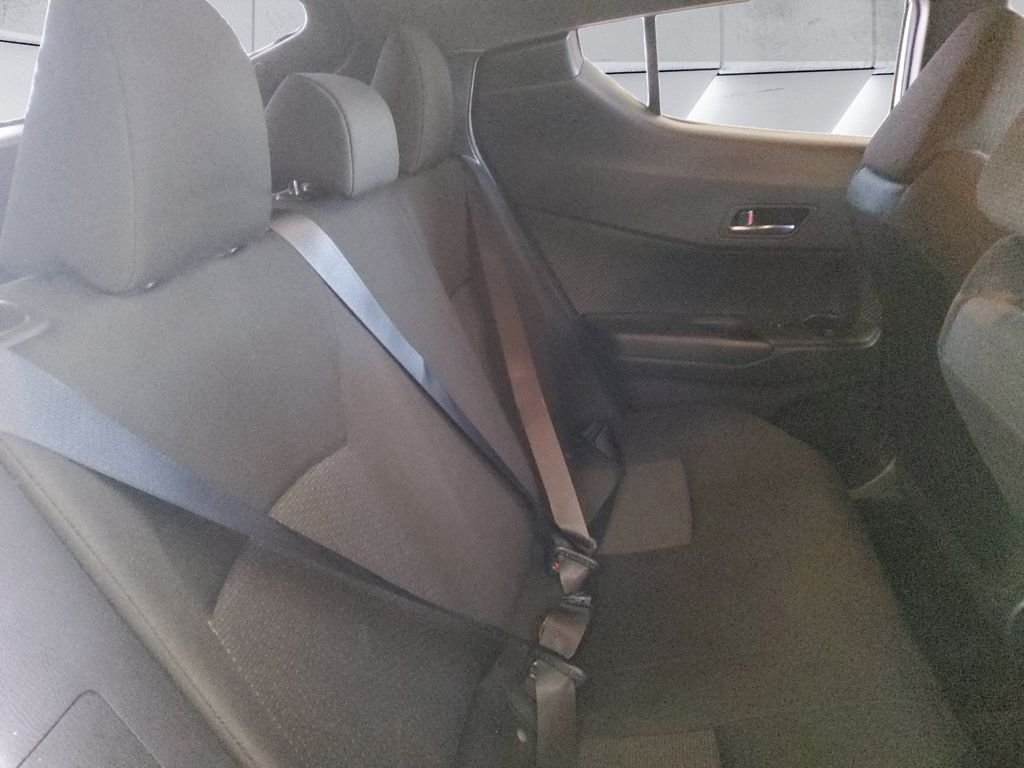 Used 2019 Gray Toyota XLE image 16