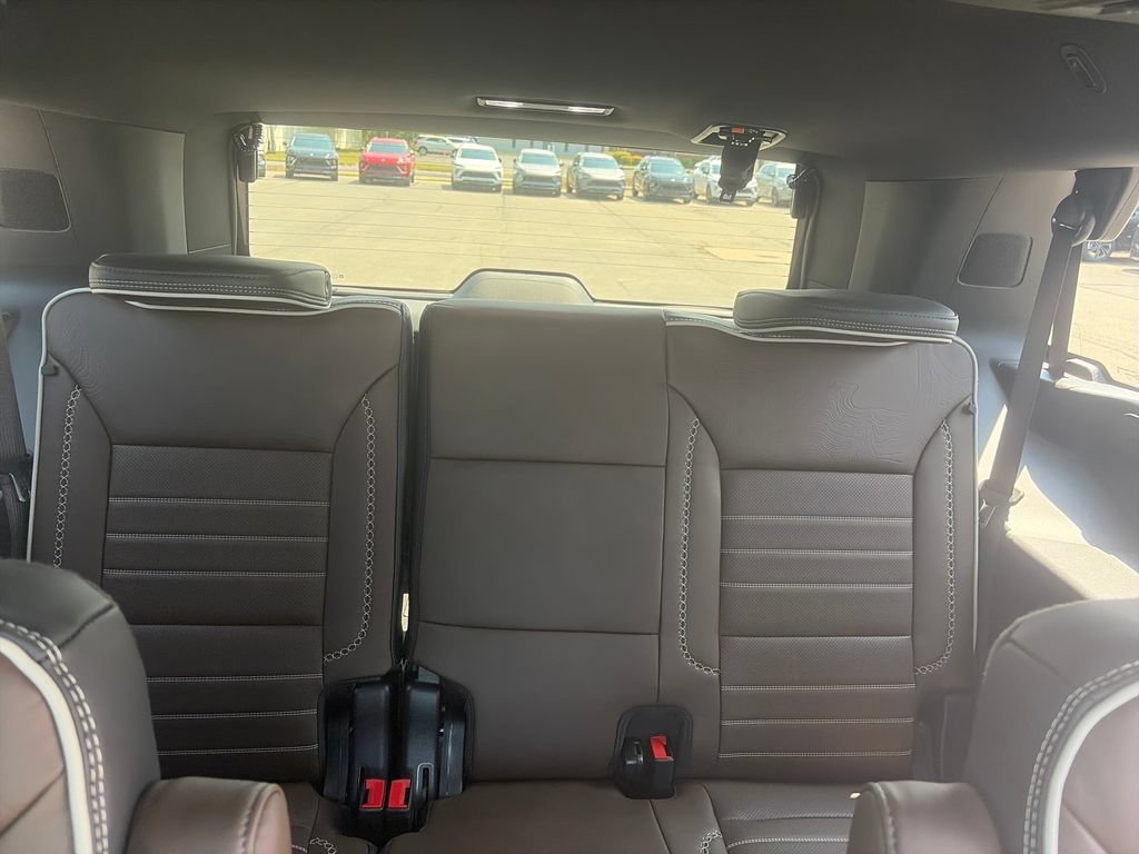 2026 GMC Yukon Denali Ultimate - Photo 56