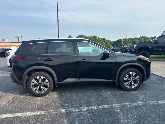 Used 2021 Black Nissan SV image 3
