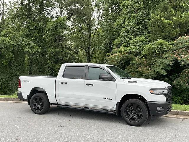 2025 Ram 1500 Warlock Crew Cab 4x4 5'7