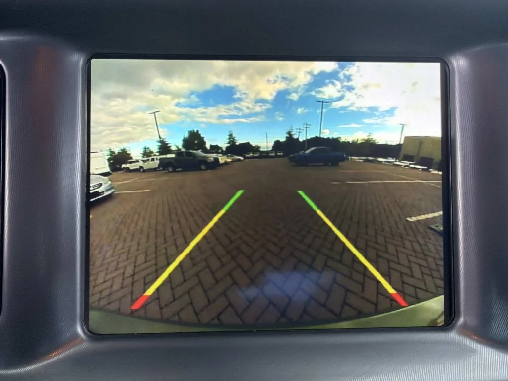 Used 2023 Green Dodge SXT image 23