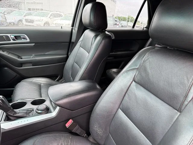 Used 2012 Black Ford XLT image 17