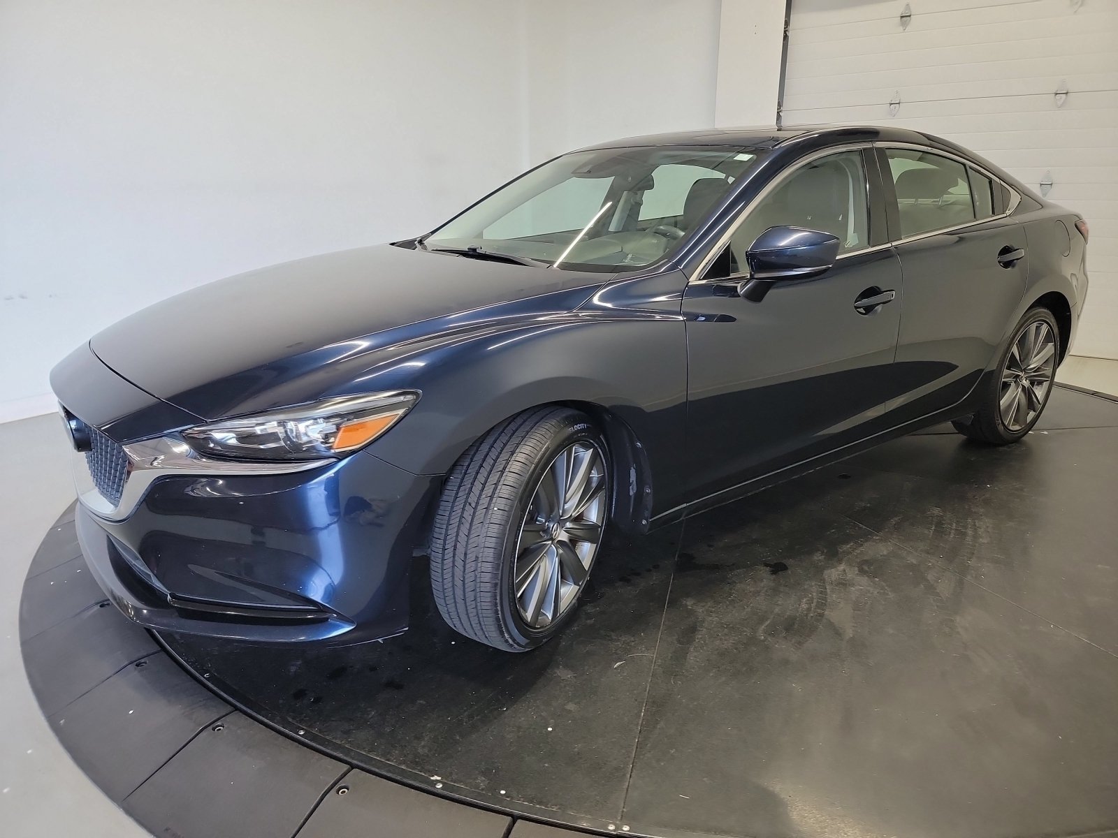 Used 2018 Machine Gray Metallic Mazda Touring image 3