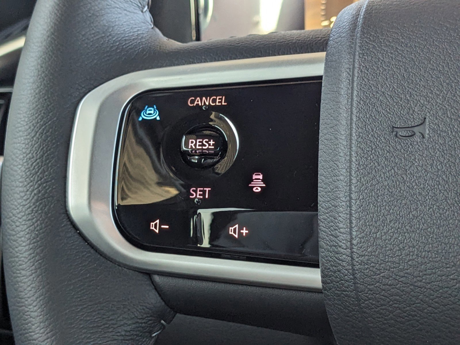 2026 Nissan Armada Platinum - Photo 12