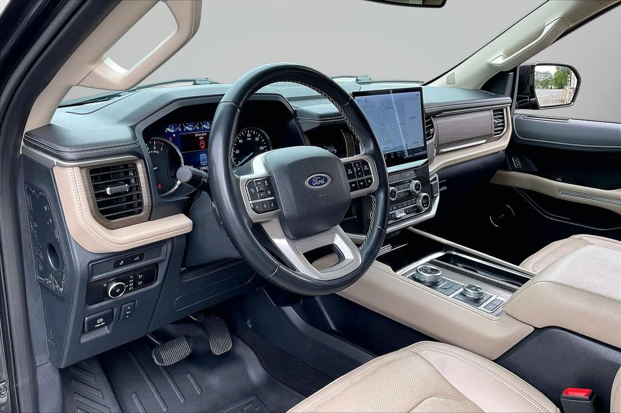Used 2024 Gray Ford Limited image 20