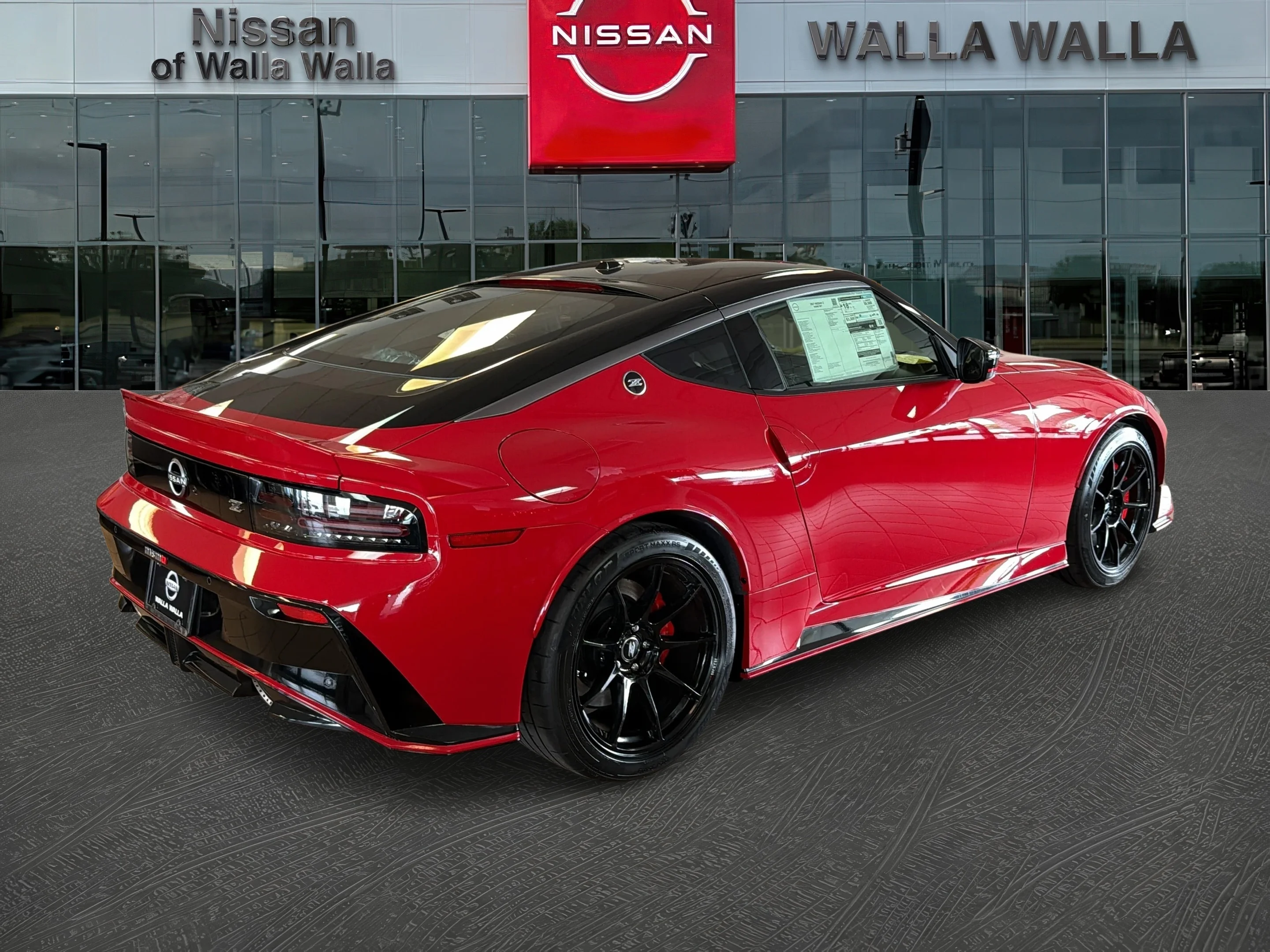 New 2027 Solid Red/Super Black Nissan NISMO image 6