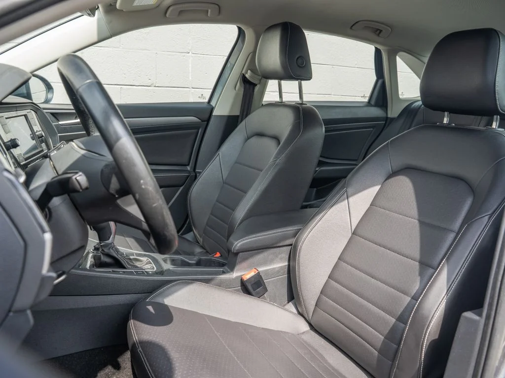 Used 2024  Volkswagen 1.5T SE image 5