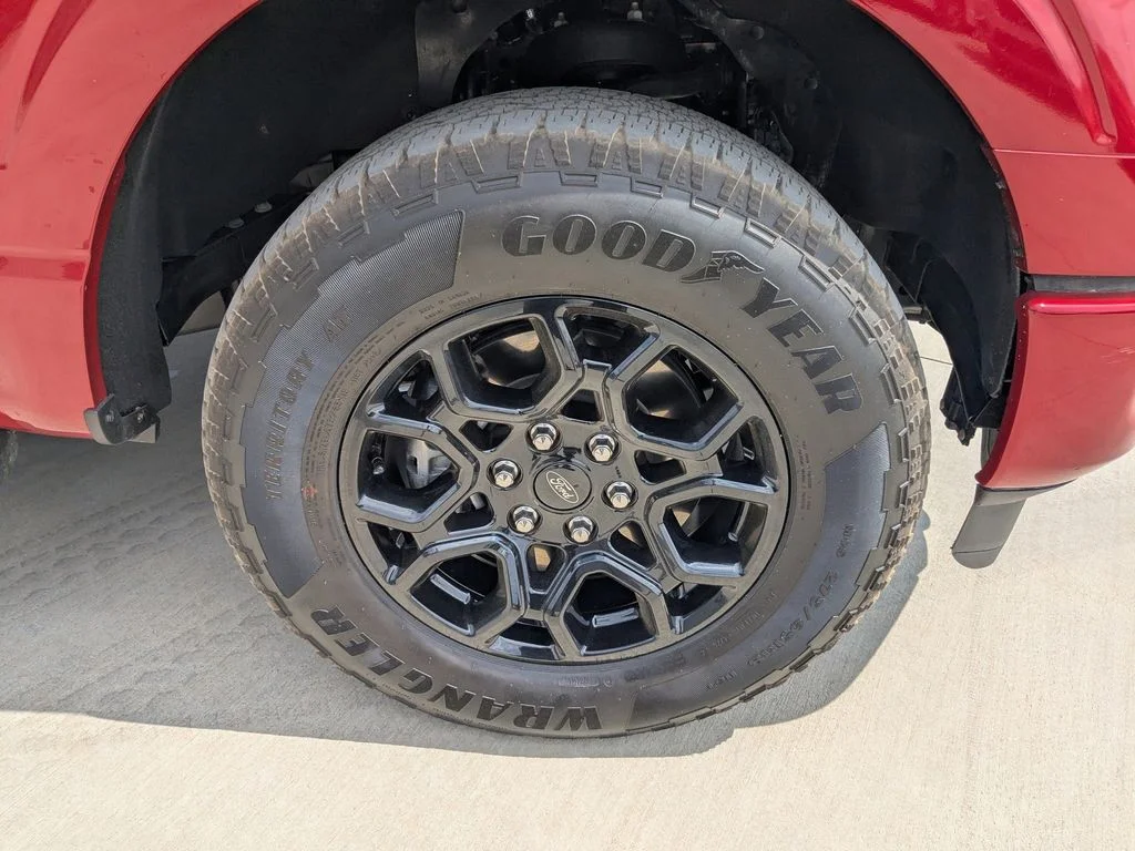 Used 2025 Red Ford XLT image 12