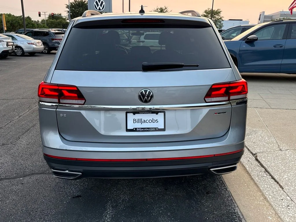 Certified Used 2022 Pyrite Silver Metallic Volkswagen 2.0T SE image 5