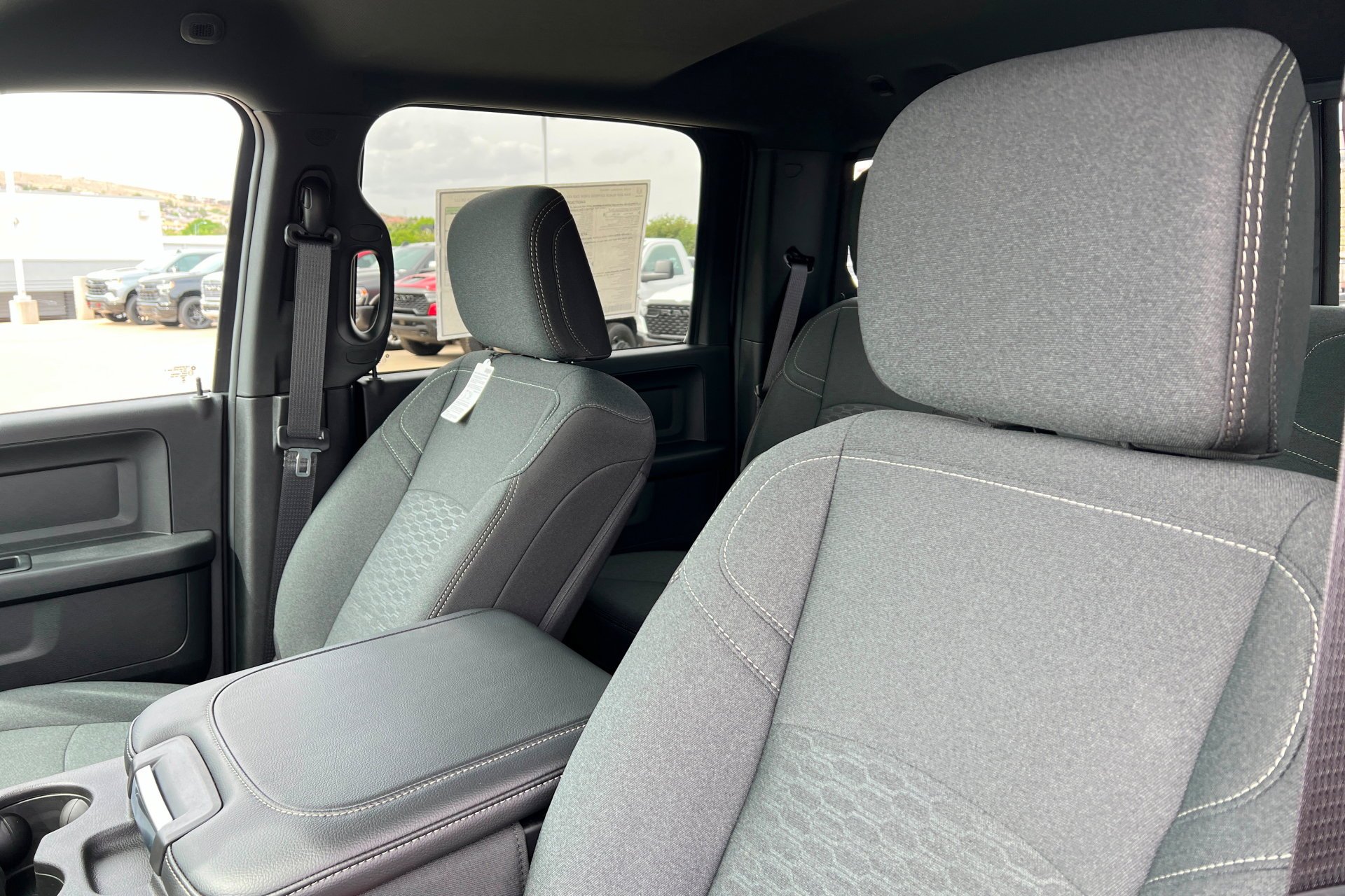 New 2026 Ceramic Gray Clear-Coat Exterior Paint RAM Black Express image 17