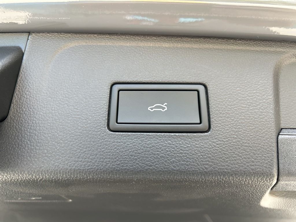 2026 Volkswagen Atlas SE w/Tech - Photo 53