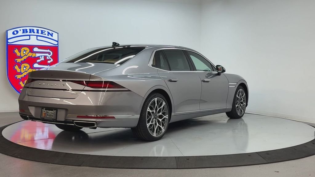 New 2026 Silver Genesis 3.5T e-SC image 5