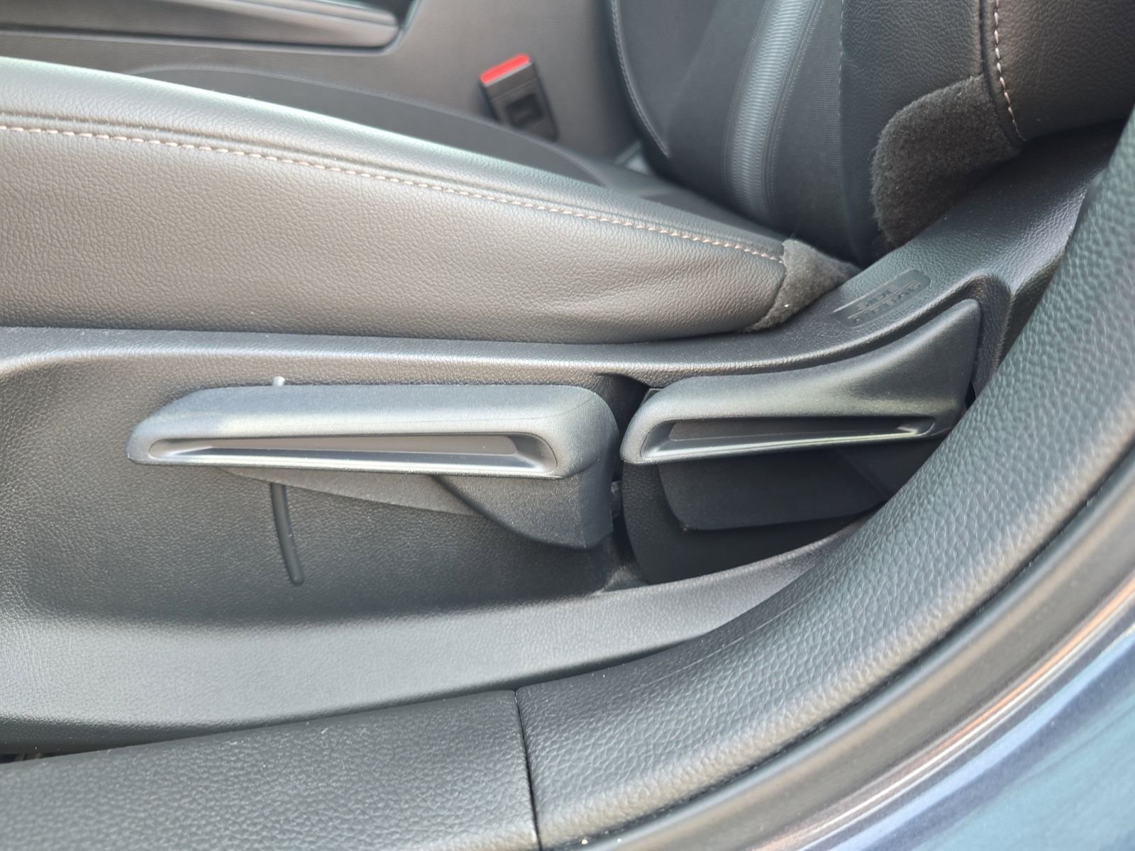 2025 Honda Civic Sport - Photo 16