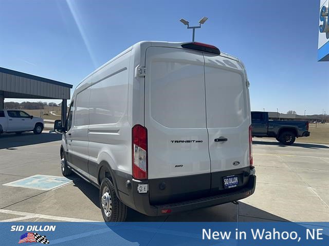 New 2026 Oxford White Ford T-250 148 Med Rf 9150 GVWR AWD image 3