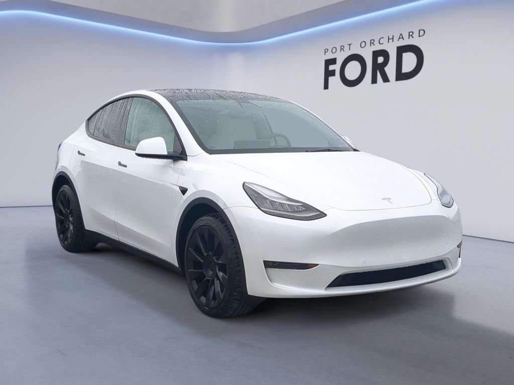 Used 2021 White Tesla Long Range image 8