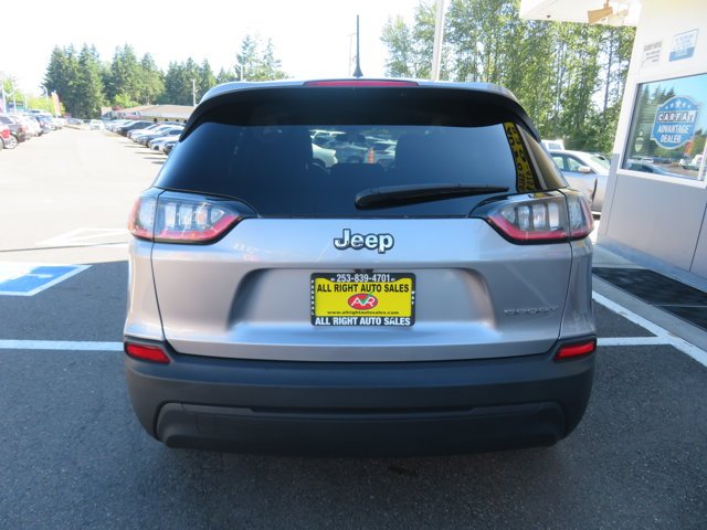 Used 2019 Gray Jeep  image 4