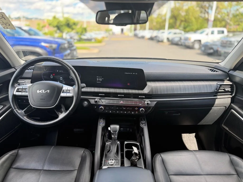 Used 2024 Black Kia EX image 23