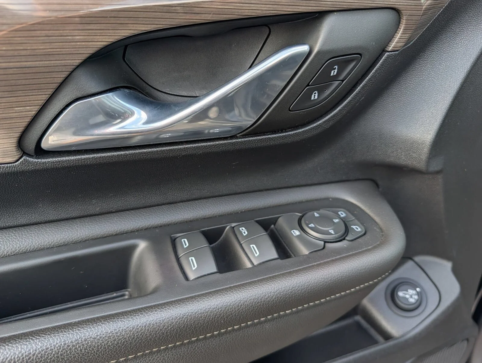 2023 GMC Terrain Denali - Photo 29