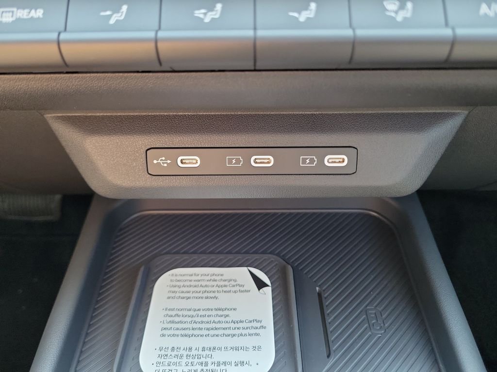 New 2027 White Kia S image 33