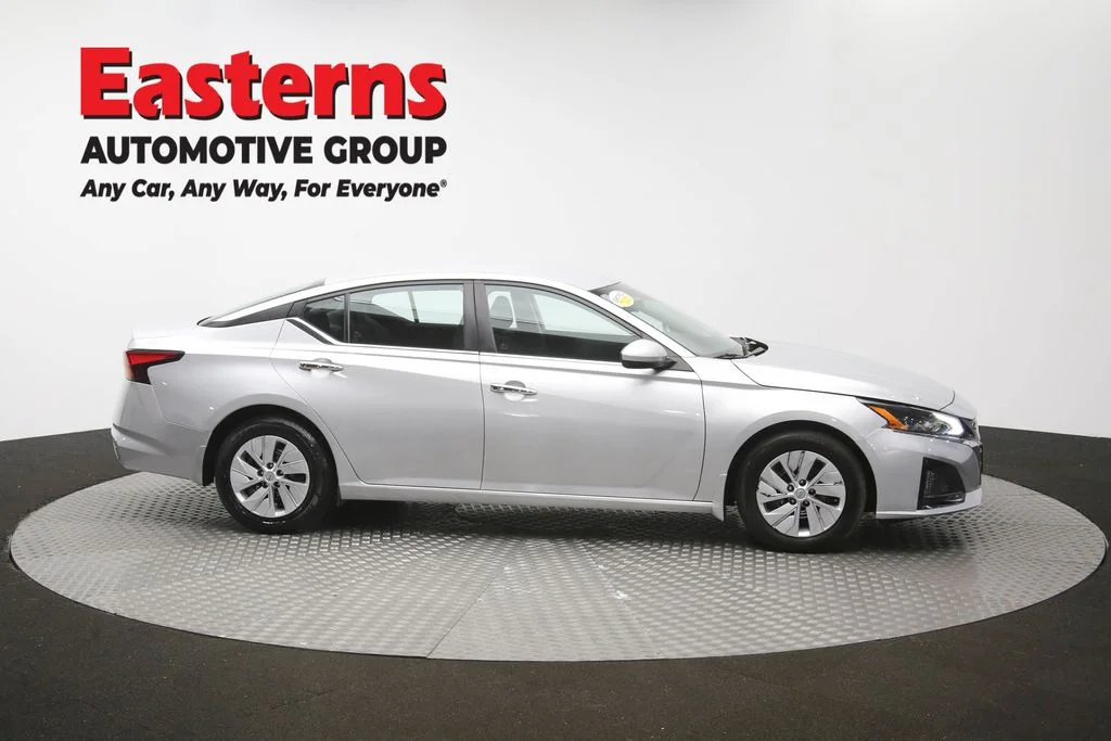 Used 2023 Silver Nissan 2.5 S image 44