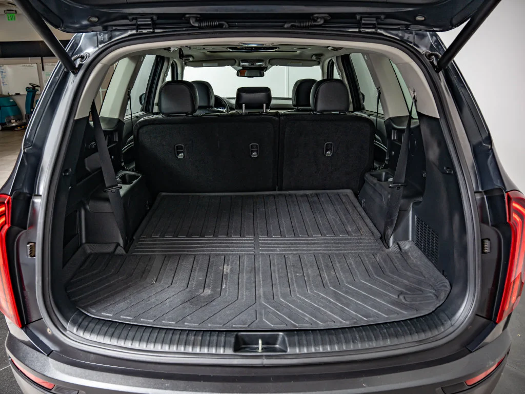 Used 2022 Gravity Gray Kia EX image 39