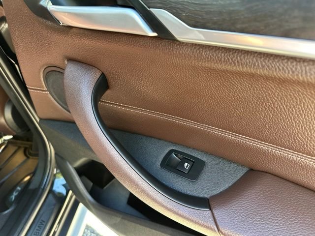 Used 2017 Black Sapphire Metallic BMW xDrive28i image 20