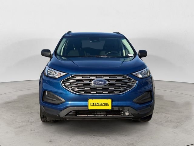 Used 2020 Blue Ford SE image 2