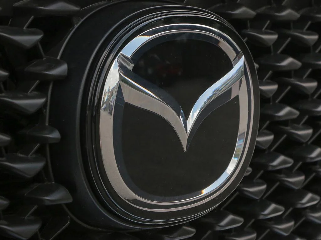 New 2025 Machine Grey Metallic Mazda GS image 9