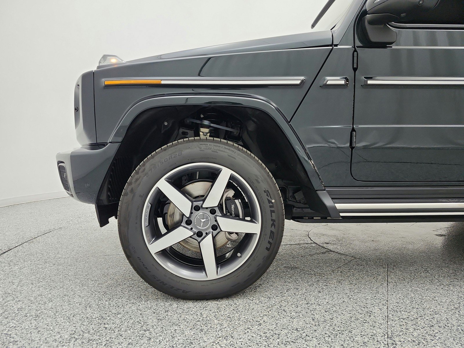 New 2027 Emerald Green Mercedes-Benz G 580e SUV image 34