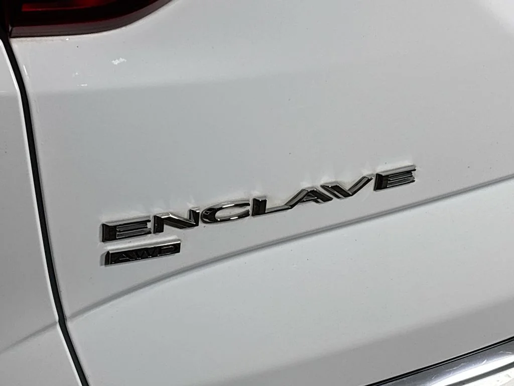 Used 2023 White Buick Essence image 25