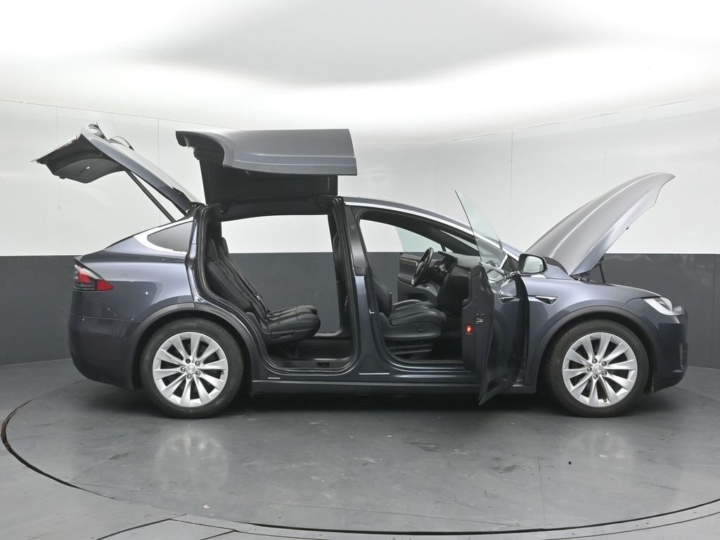 2018 TESLA MODEL X - Image 56