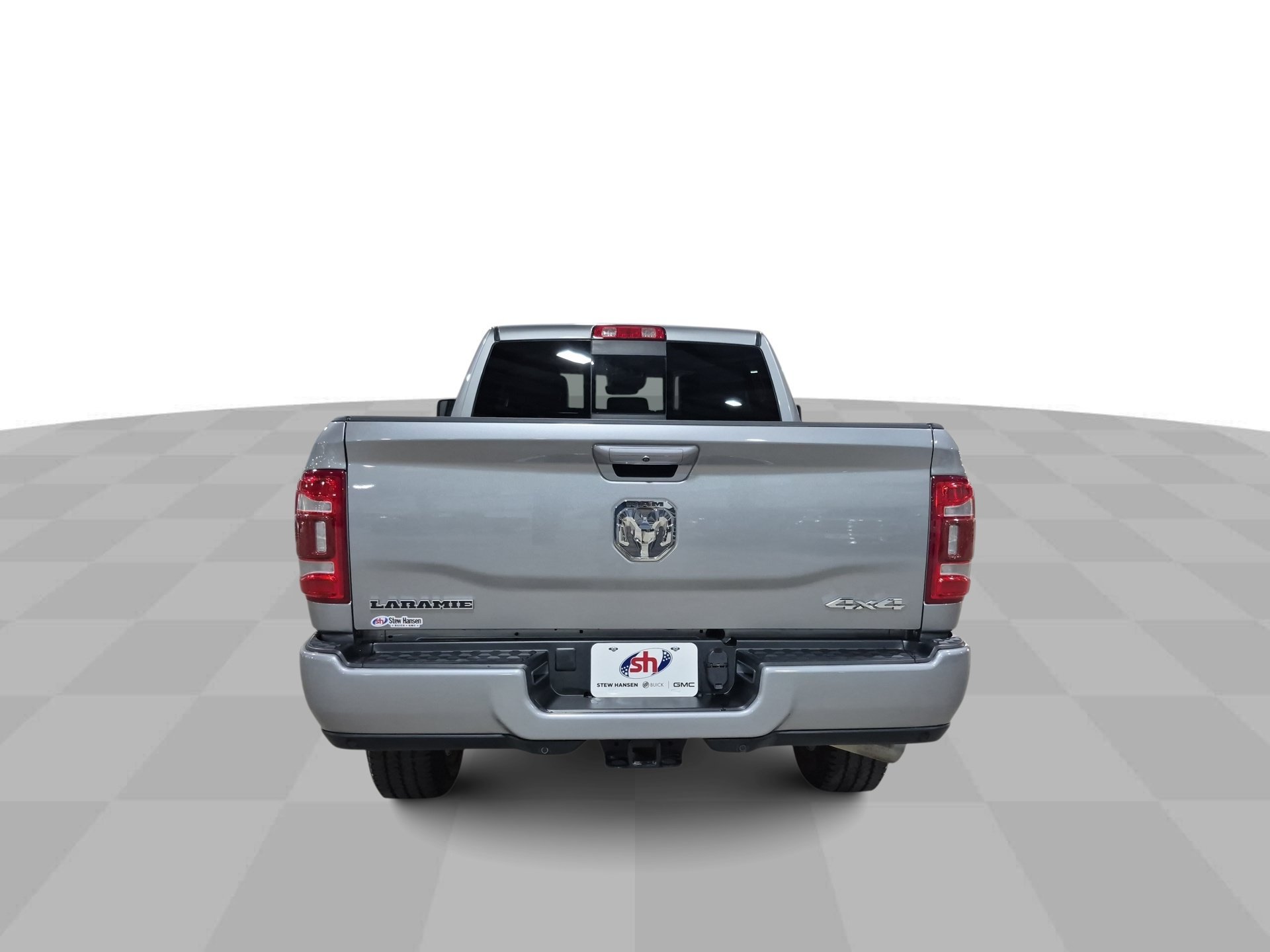 Used 2024 Billet Silver Metallic Clearcoat Ram Laramie image 7