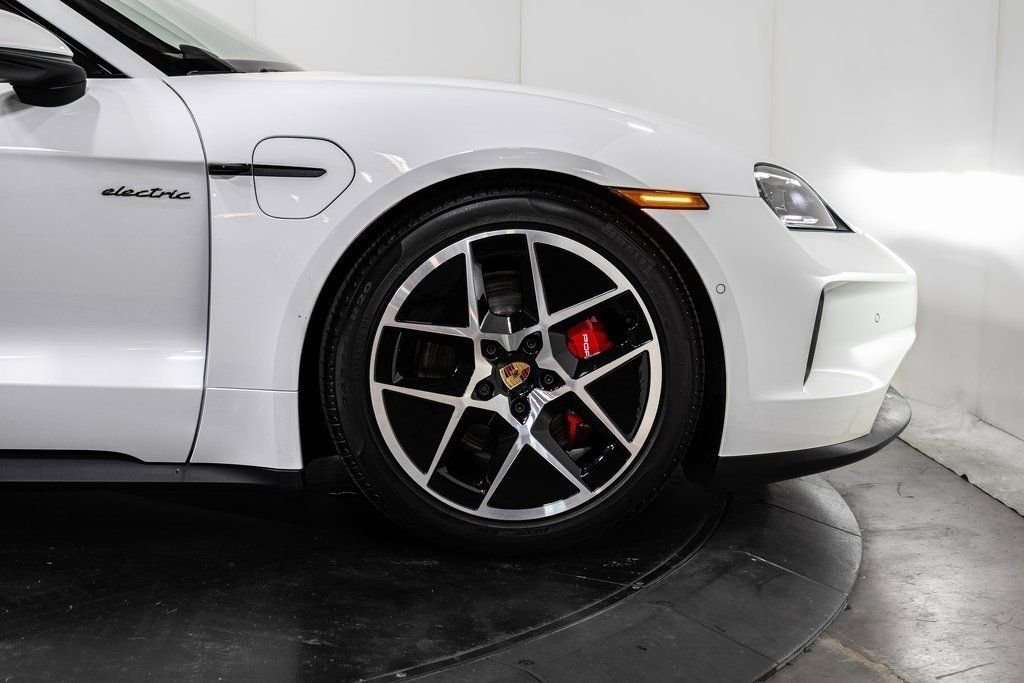 2025 Porsche Taycan S - Photo 11