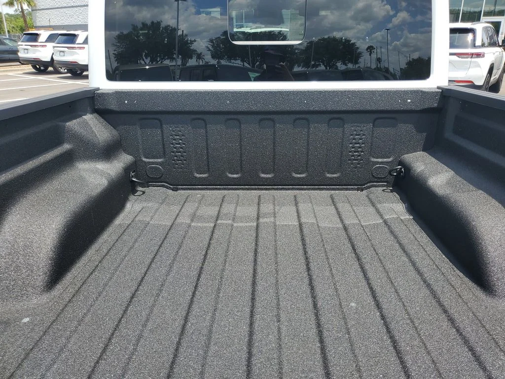 New 2026 White/off-white Jeep Mojave image 6