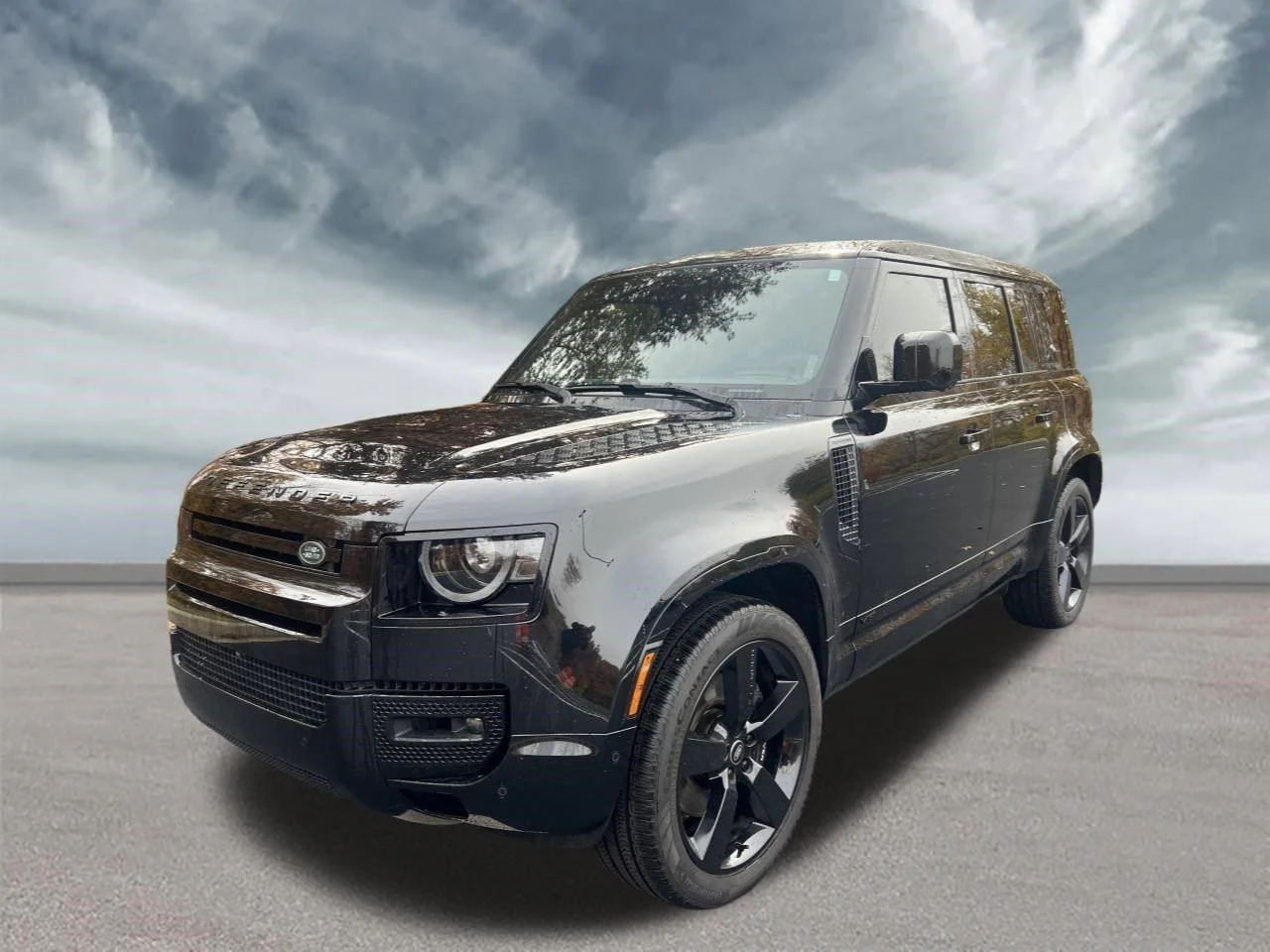 Certified Used 2024 Santorini Black Metallic Land Rover V8 image 1