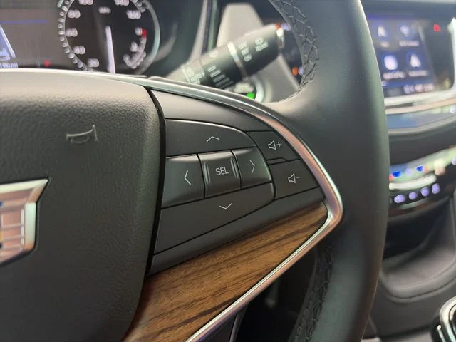 Used 2025 Black Cadillac Premium Luxury image 23