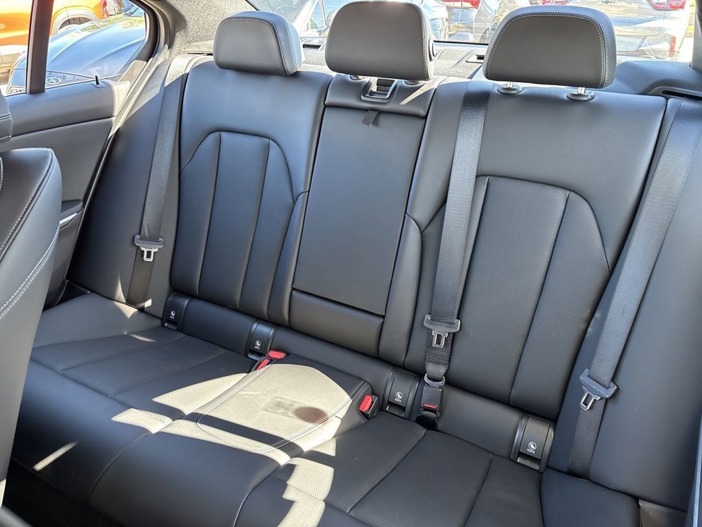 2026 BMW 3 Series 330i - Photo 31