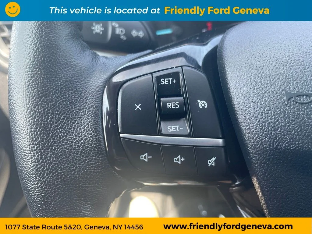 Used 2021 Gold Ford SE image 16