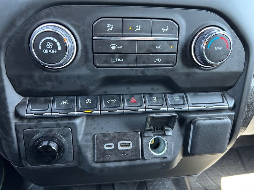 Used 2026 White Chevrolet Custom image 30