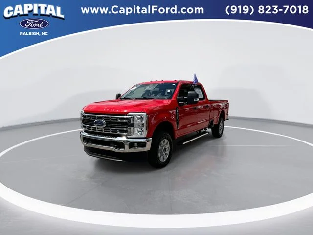 Used 2024 Red Ford XLT image 4