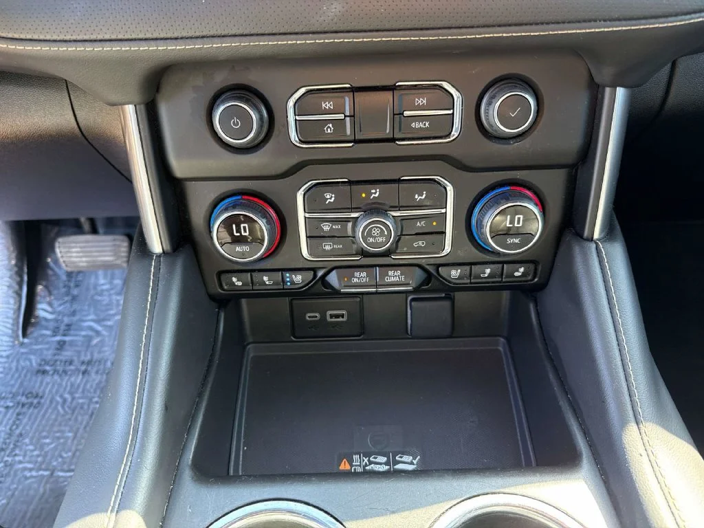 Used 2024 White Chevrolet Premier image 39