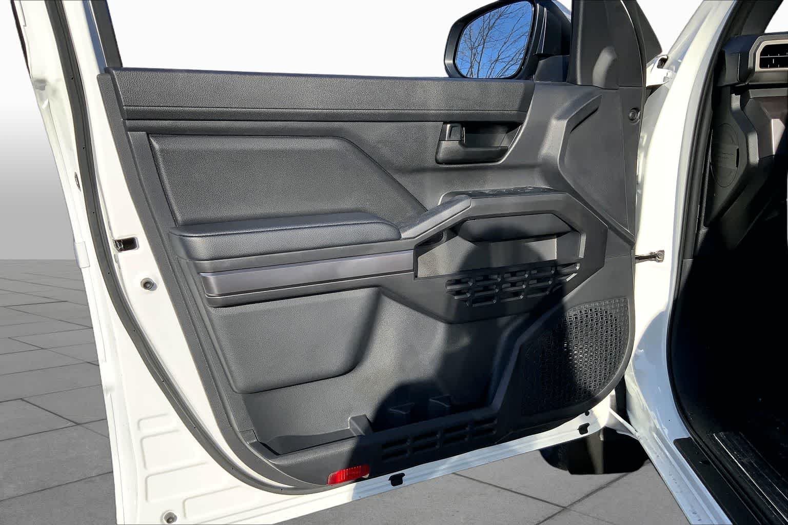 2026 Toyota Tacoma SR5 - Photo 10