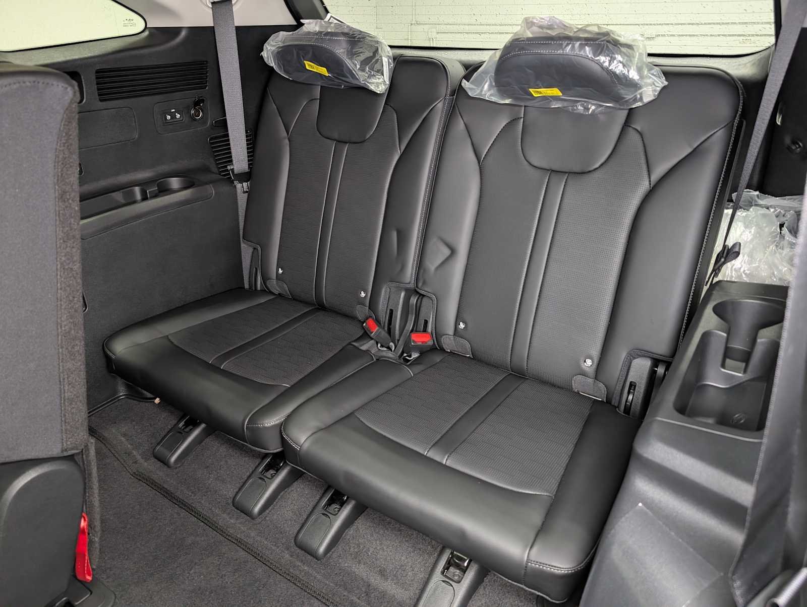 2026 Kia Sorento S - Photo 16