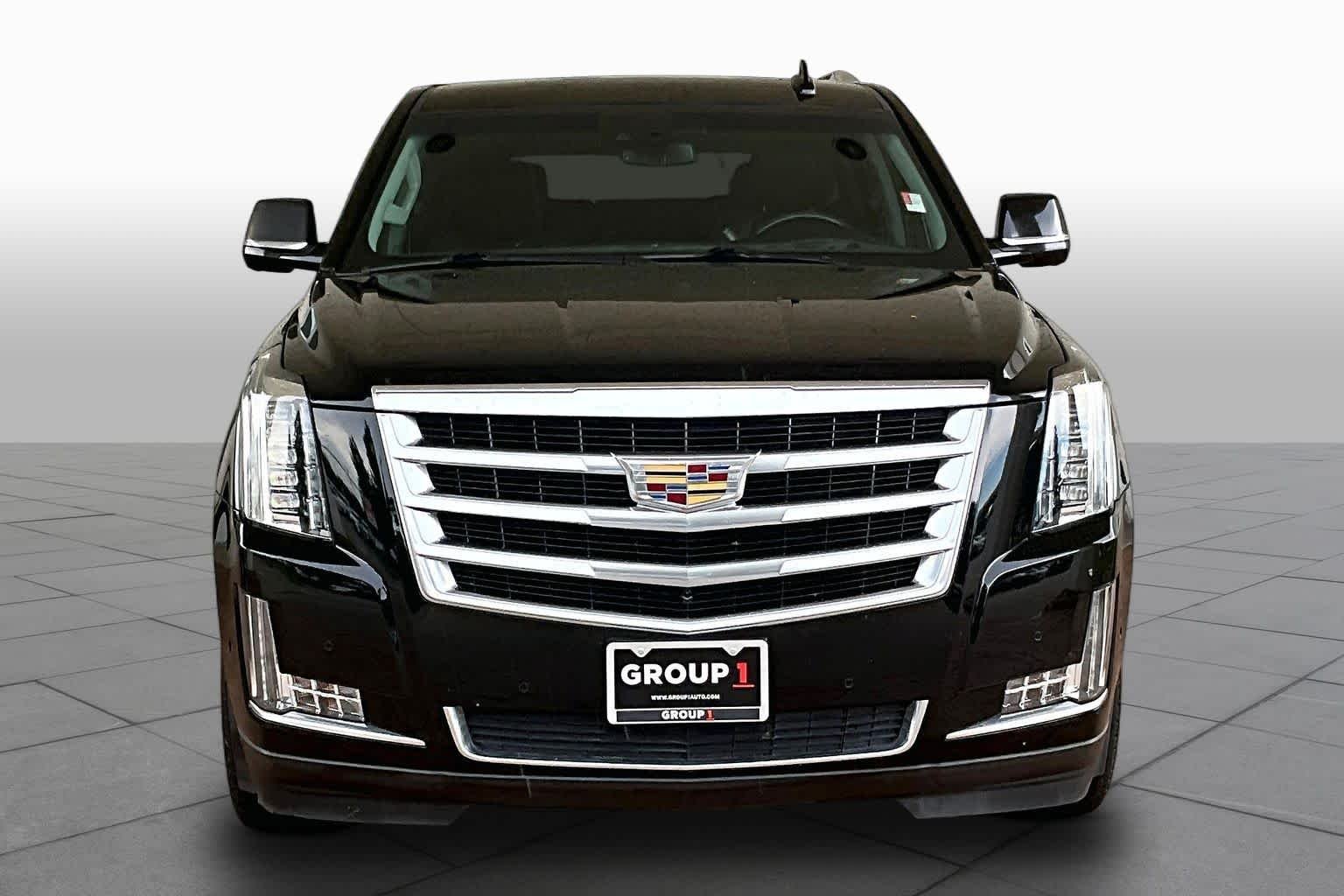 Pre-Owned 2017 Cadillac Escalade Luxury