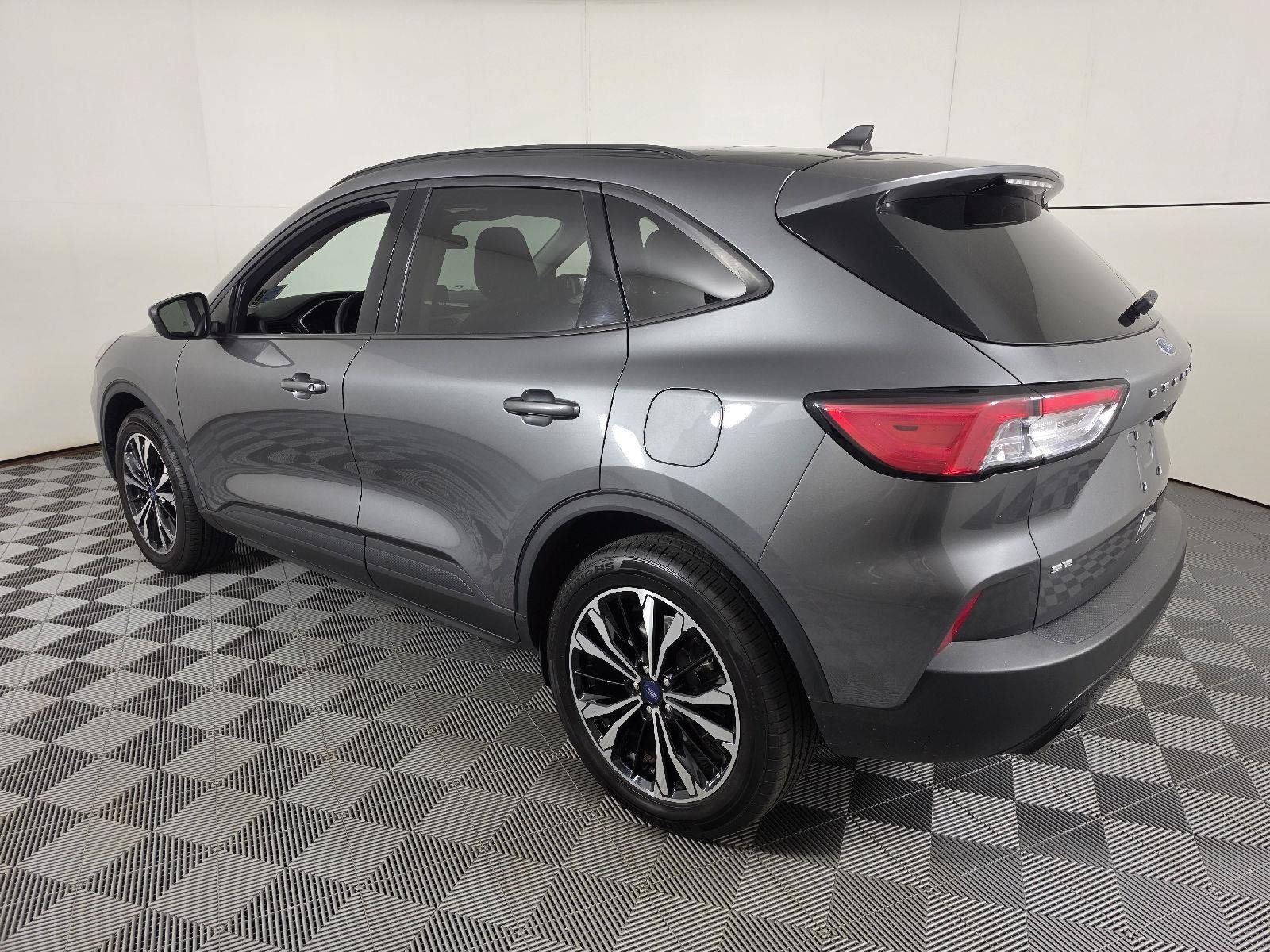 Used 2022 Carbonized Gray Ford SE image 9